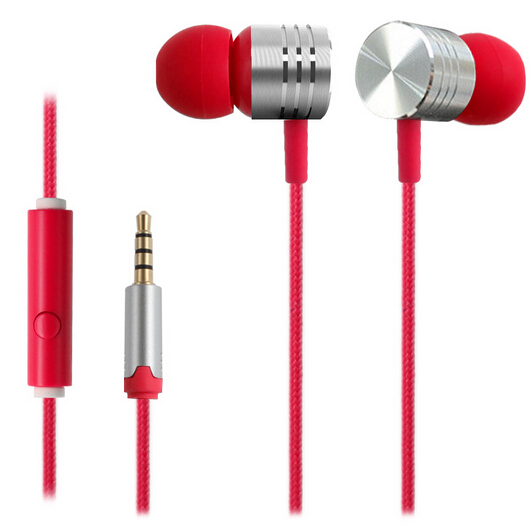 Wired earphone with mic